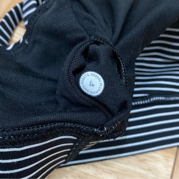 LULULEMON Energy Bra Long Line in Mod Stripe Black & White Size 4 - Picture 8 of 11